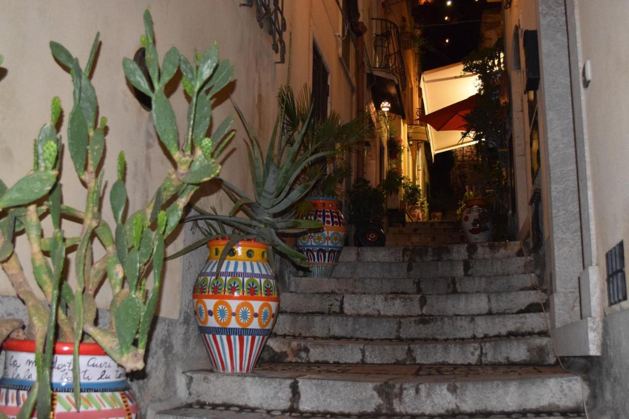 Willa Casa Amelia - Charme In Taormina Zewnętrze zdjęcie